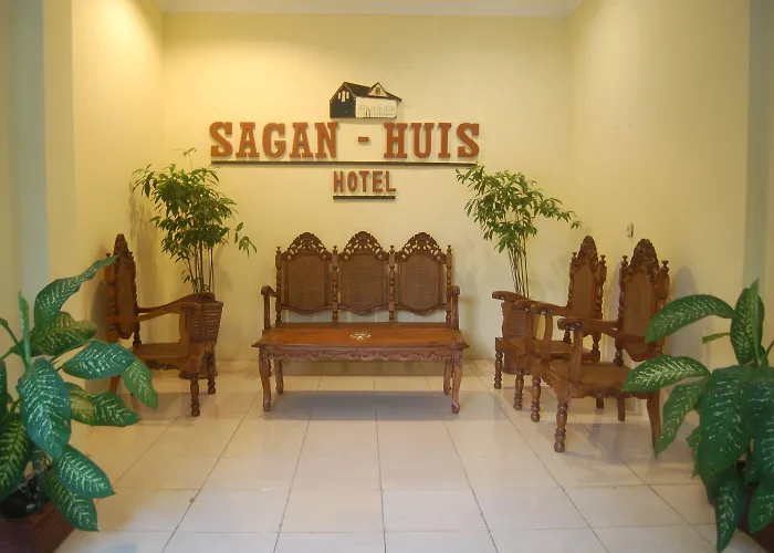Sagan Huis Hotel